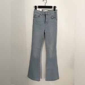 Zara Flared Jeans- Light Wash, Never worn- new with tags. Size 2